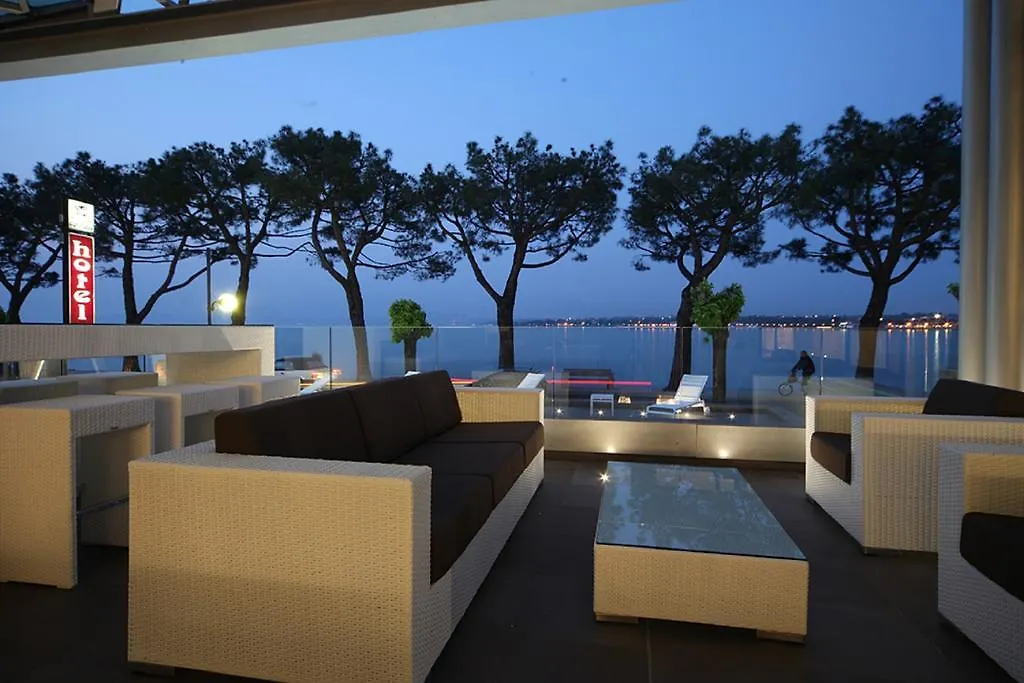 Hotel San Marco Peschiera del Garda 3*,