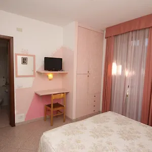 hotel-piemontese.hotelitalianriviera.com/