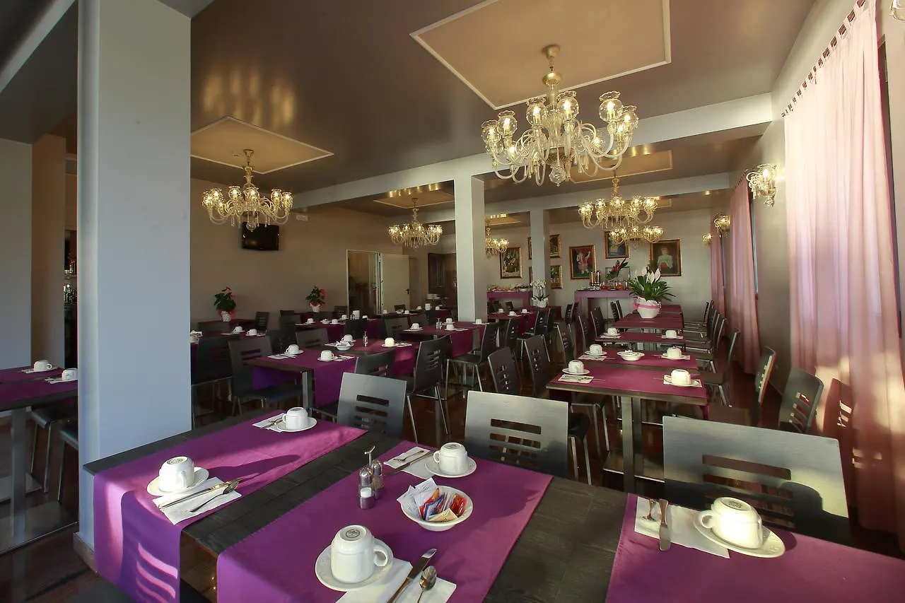 Hotel San Marco بسكييرا ديل غاردا