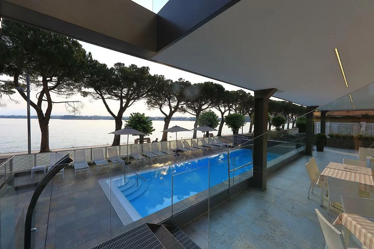 Hotel San Marco Peschiera del Garda 3*,  Itálie